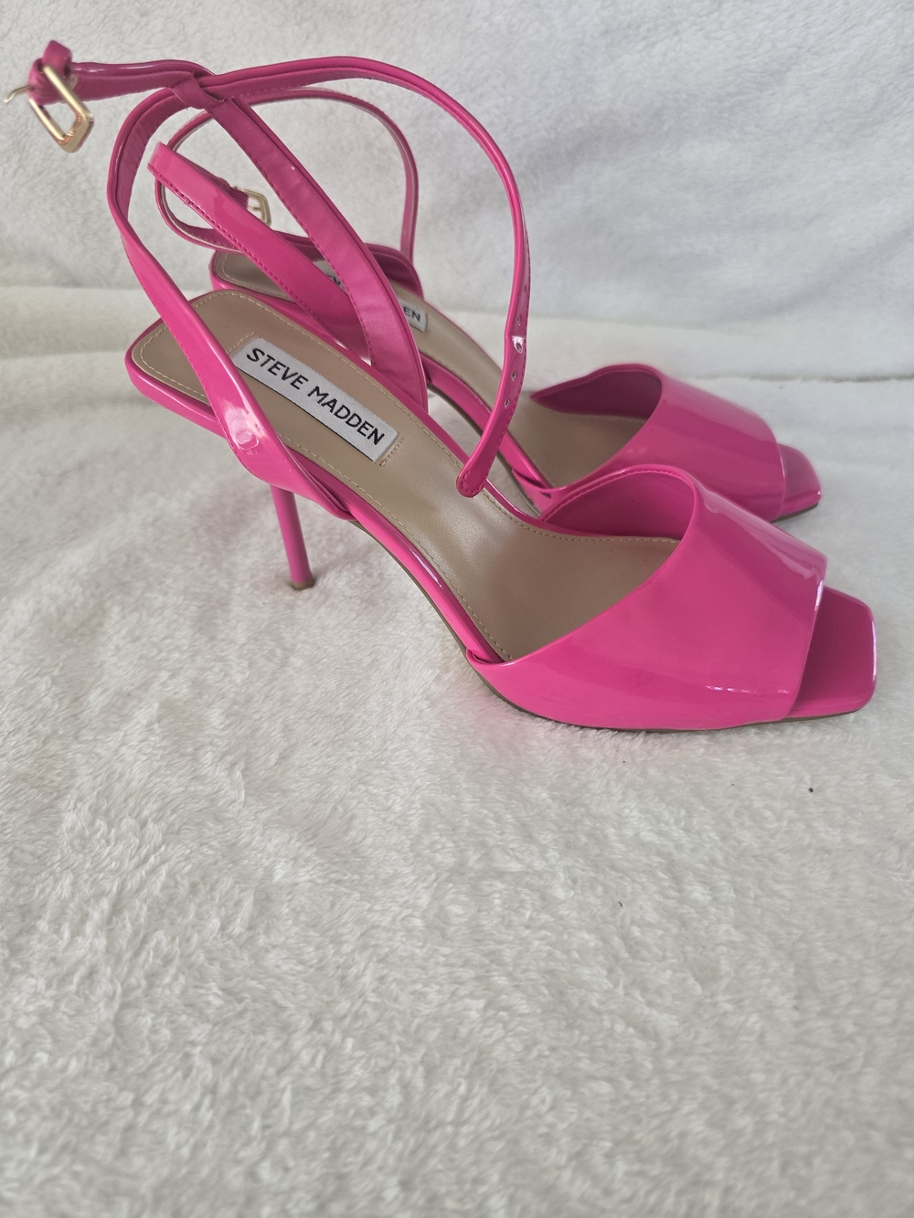 Steve Madden Women's Hot Pink Patent Ankle-Strap Sandals Size 8 - Picture 3 of 8
